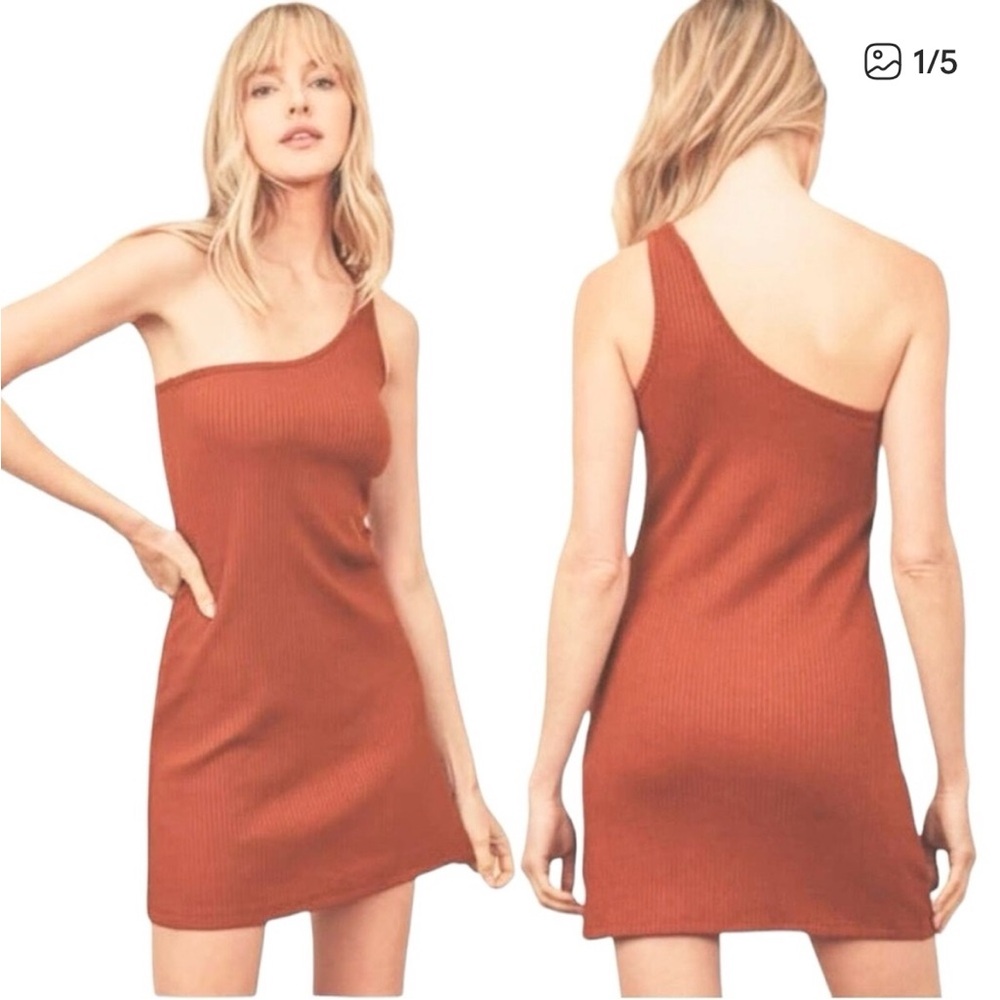 House of Harlow 1960 Ribbed One Shoulder Bodycon Midi Dress